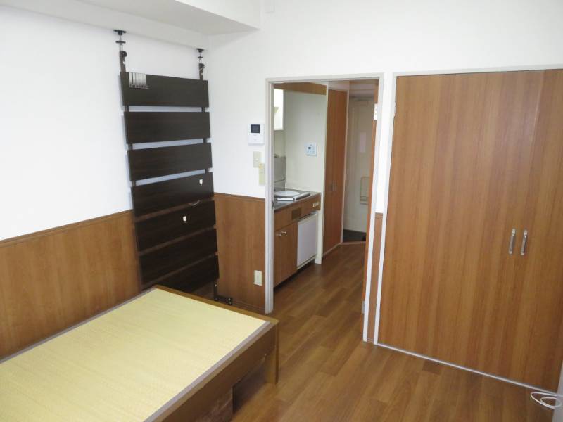 エトワール若葉町 305号室 室内